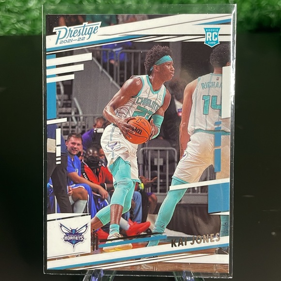 Panini Lot of 10 Charlotte Hornets Basketball 🏀 Trading Cards - Picture 10 of 10